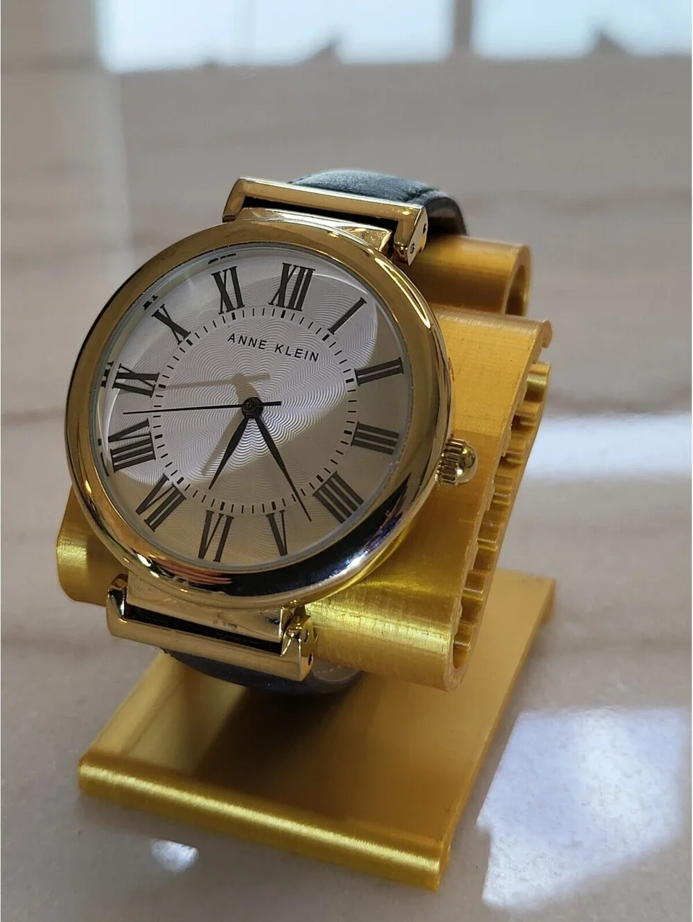 Anne Klein Women’s Watch Excellent Condition Working New Battery Runs Great EUC